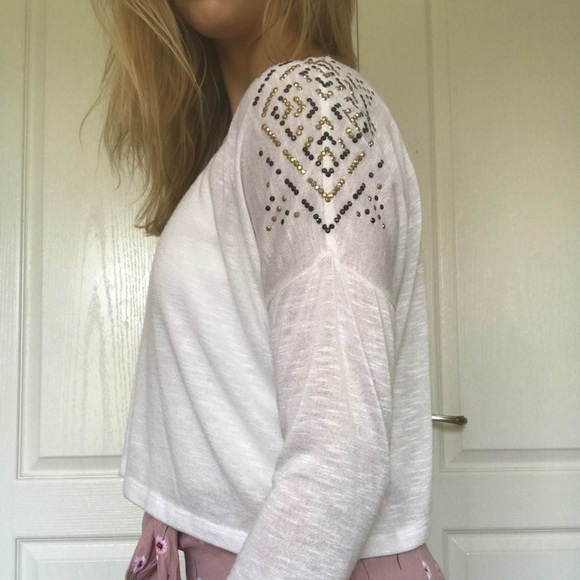 Sheer white long sleeve - Picture 2 of 5